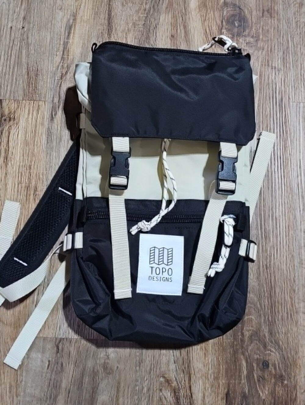 Topo Designs Rover Pack Classic 20L Backpack Bone Black YKK Zippers NWOT